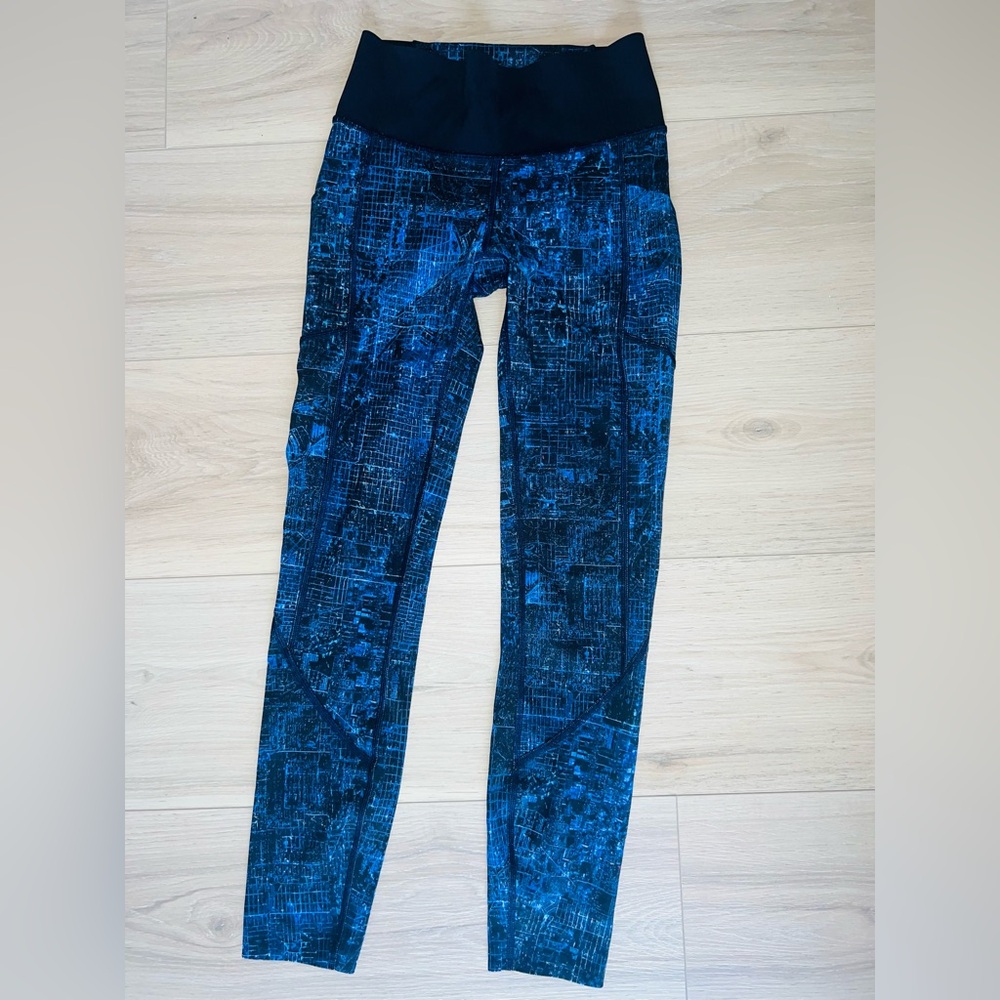 Lululemon Keep Your Form Tight 25" - City Lights Multi Black / Black - Size 2 - Picture 7 of 13